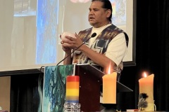 Tony-Snow-blessing-water